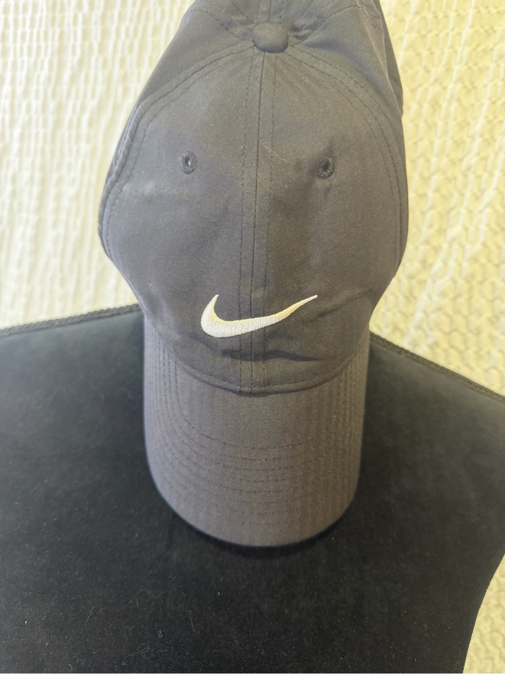 Nike Black Swoosh golf Cap